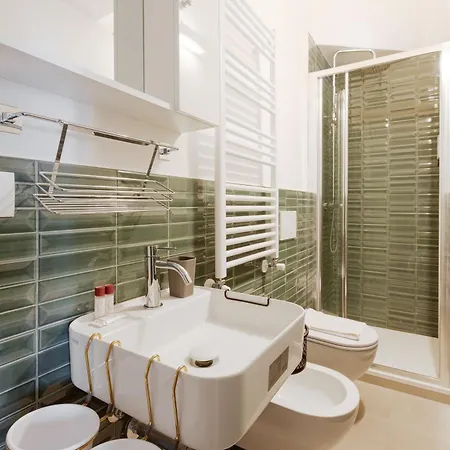 Guesthost - Corso Vercelli Cosy And Bright Appartement Milan
