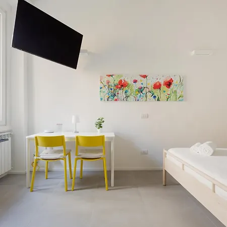 Guesthost - Corso Vercelli Cosy And Bright Appartement *