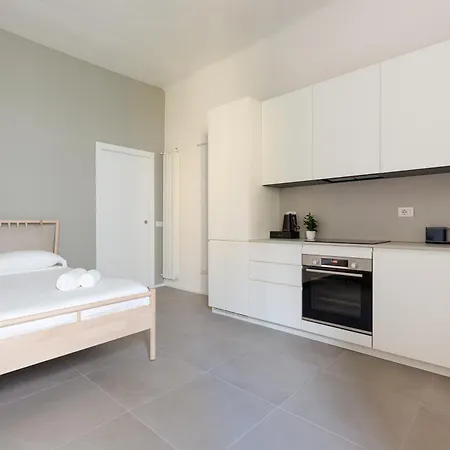 Guesthost - Corso Vercelli Cosy And Bright Apartamento *