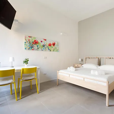Apartamento Guesthost - Corso Vercelli Cosy And Bright *