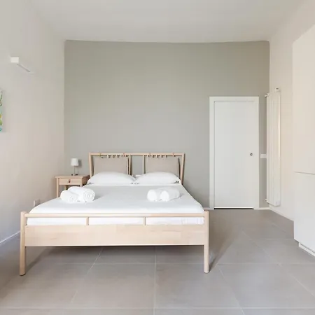 Apartamento Guesthost - Corso Vercelli Cosy And Bright *
